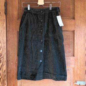 NWT Uniqlo Highwasted Green Corduroy Skirt